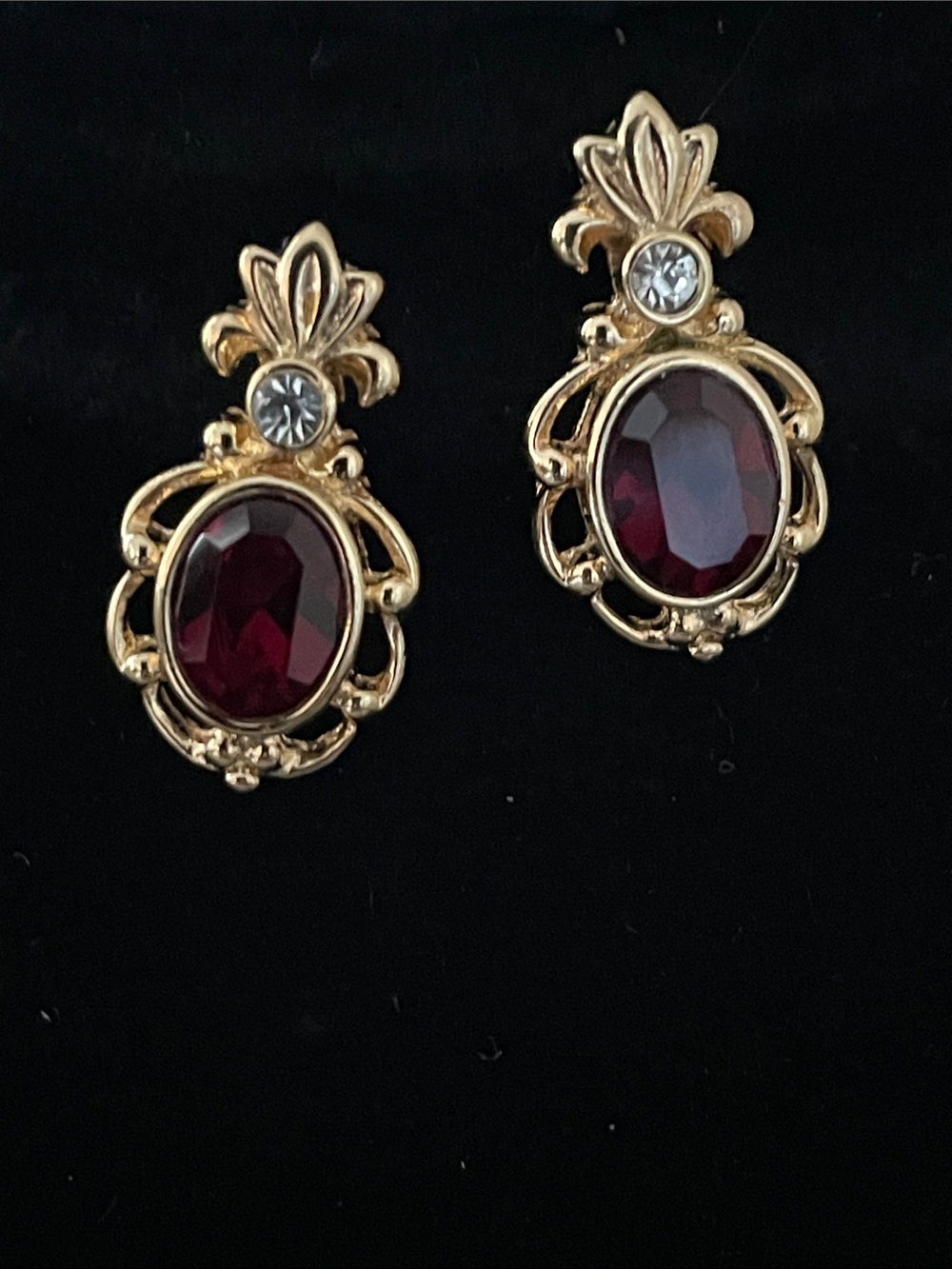 Gold-Tone Red Crystal Drop Earrings - Elegant Women Jewelry